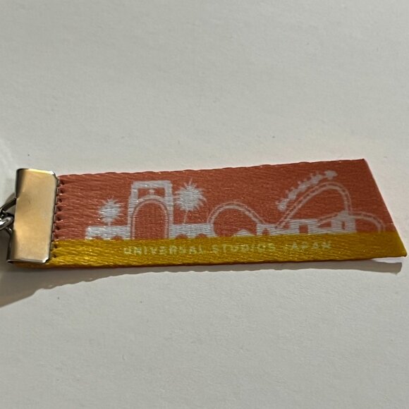 Snoopy and Woodstock Universal Studios Japan Metal Keychain Bag Charm - Picture 4 of 7